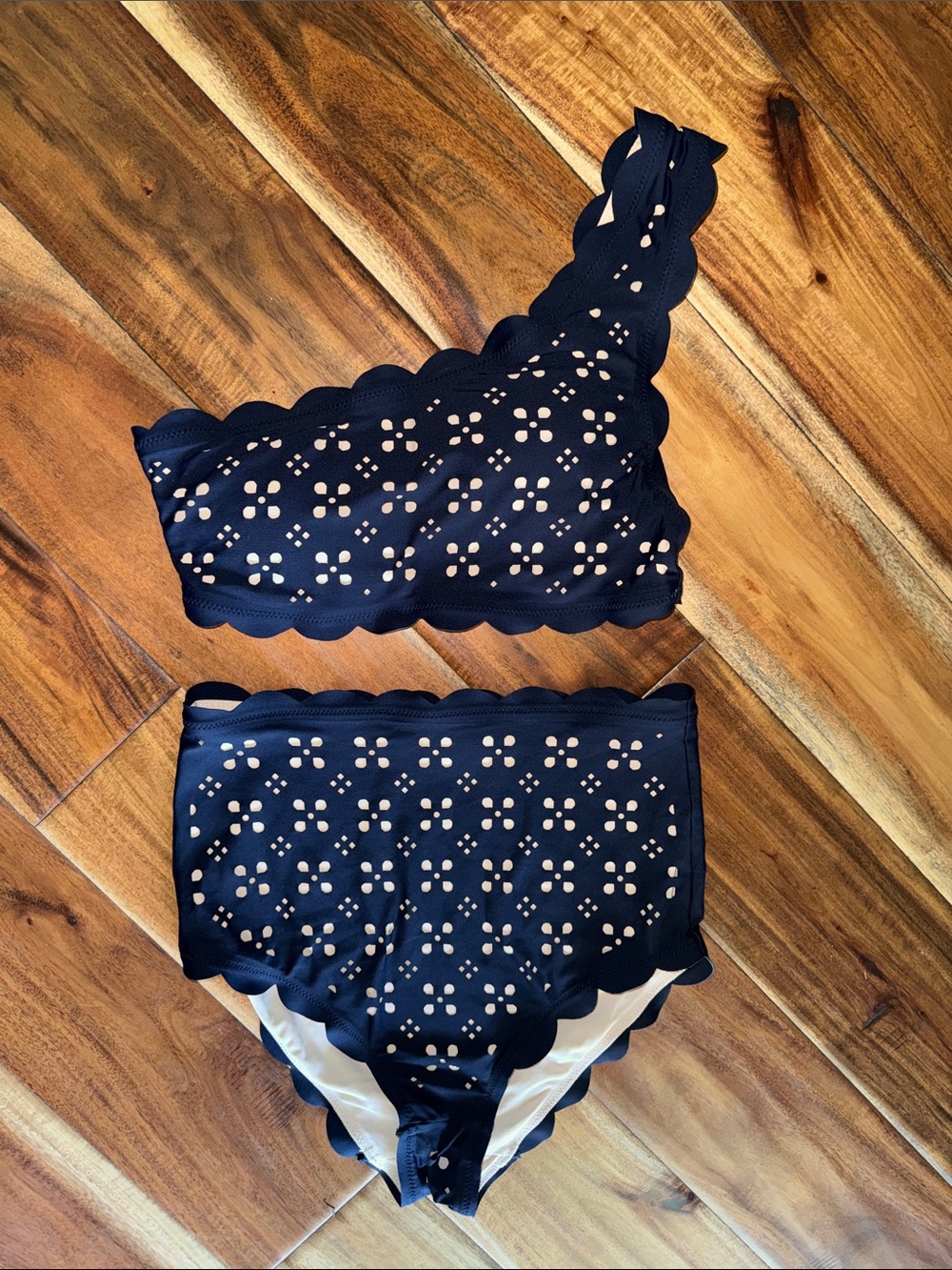 J. Crew women’s 2 piece swimsuit, navy, size xs-like new condition